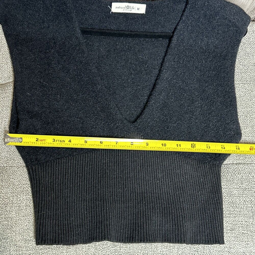 NATURAL LIFE Black V-Neck Knit Crop Top - Picture 7 of 7